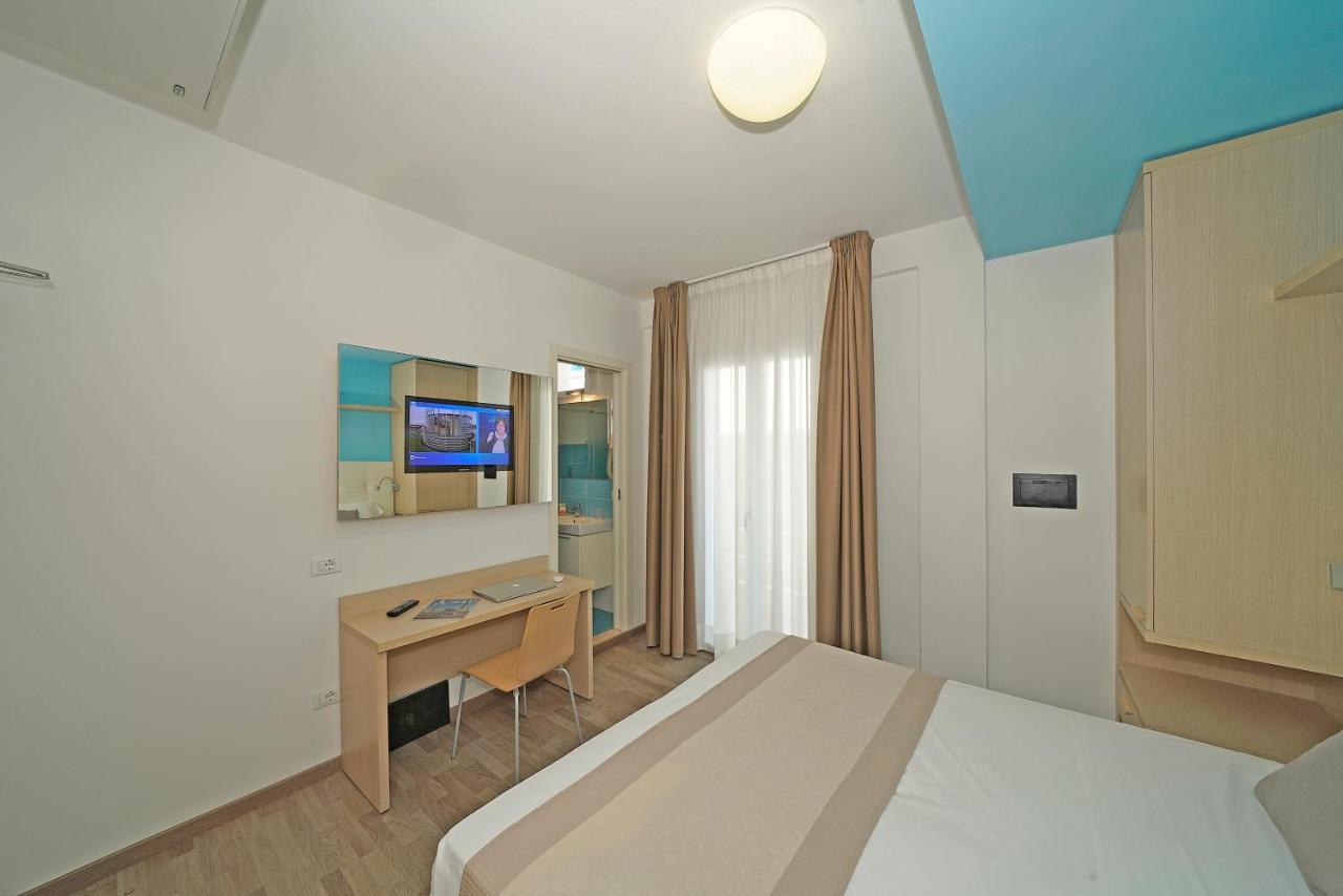 Hotel Strand A Frontemare Lido di Jesolo Esterno foto