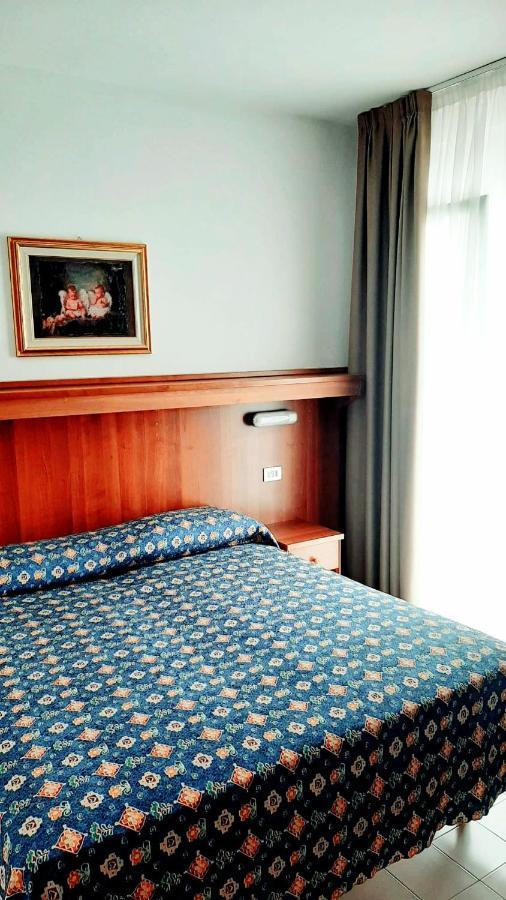 Hotel Strand A Frontemare Lido di Jesolo Esterno foto