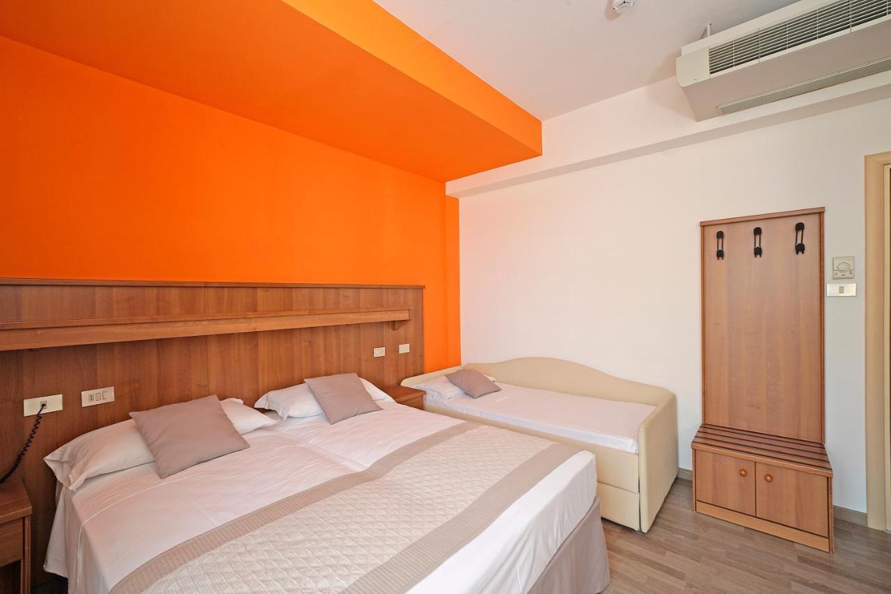Hotel Strand A Frontemare Lido di Jesolo Esterno foto