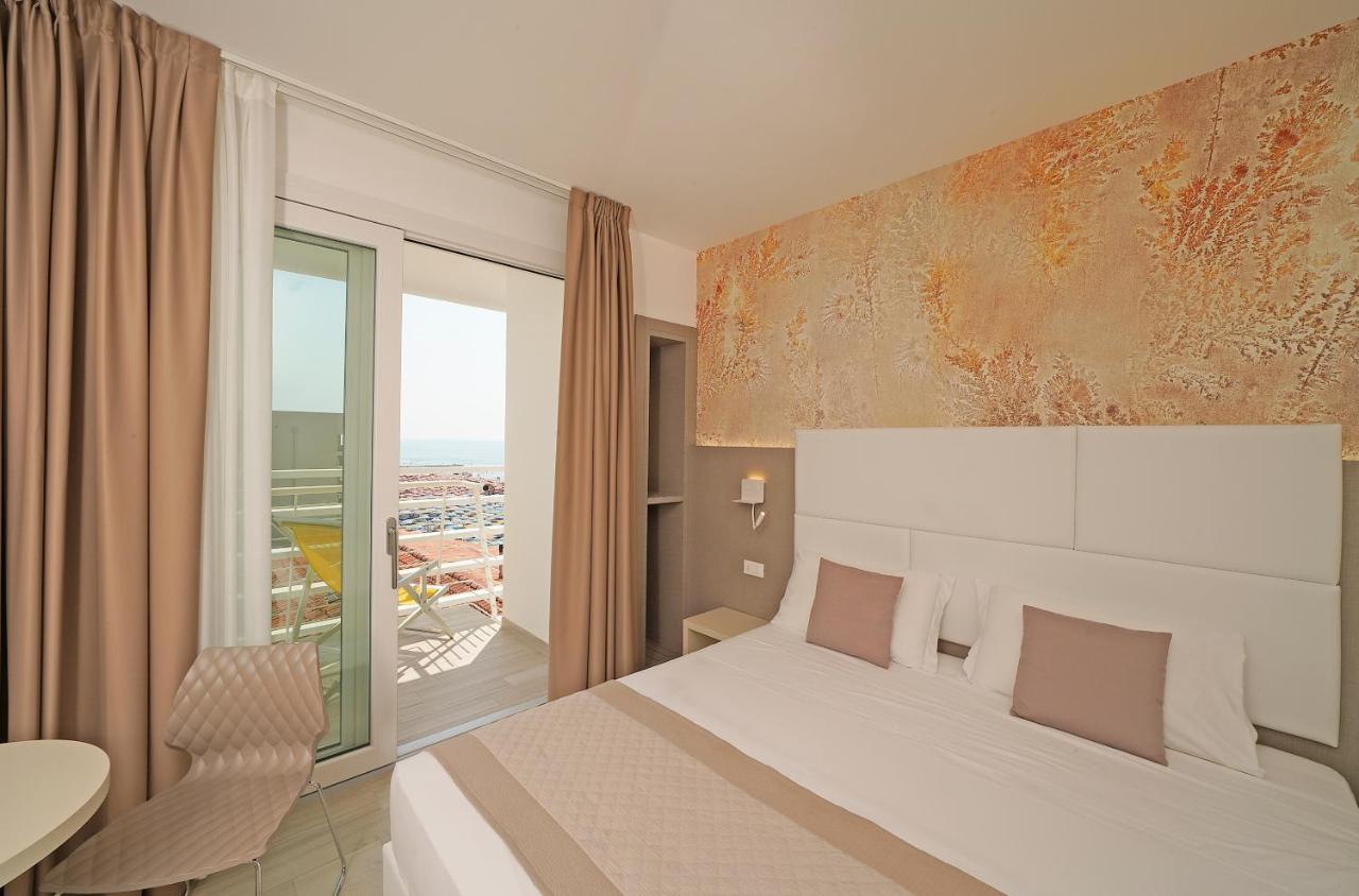 Hotel Strand A Frontemare Lido di Jesolo Esterno foto