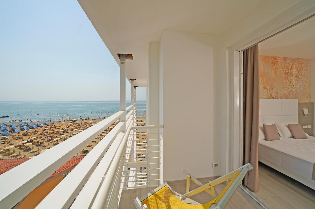 Hotel Strand A Frontemare Lido di Jesolo Esterno foto