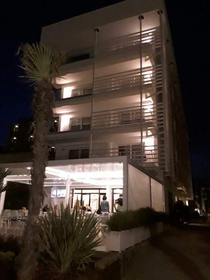Hotel Strand A Frontemare Lido di Jesolo Esterno foto